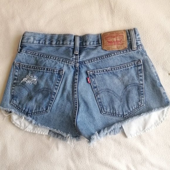 Levi's 505 Medium Wash High Waisted Distressed Denim Shorts - Picture 9 of 13